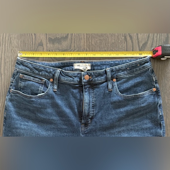 Madewell Curvy Skinny Flare Jeans in Alvord Wash: Instacozy Edition Size 33 EUC - Picture 4 of 10
